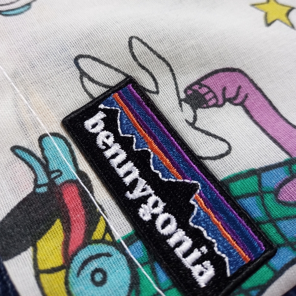 Custom Reworked Vintage 1990s Mickey Mouse Cycling Friends Bennygonia Shorts - Picture 3 of 7